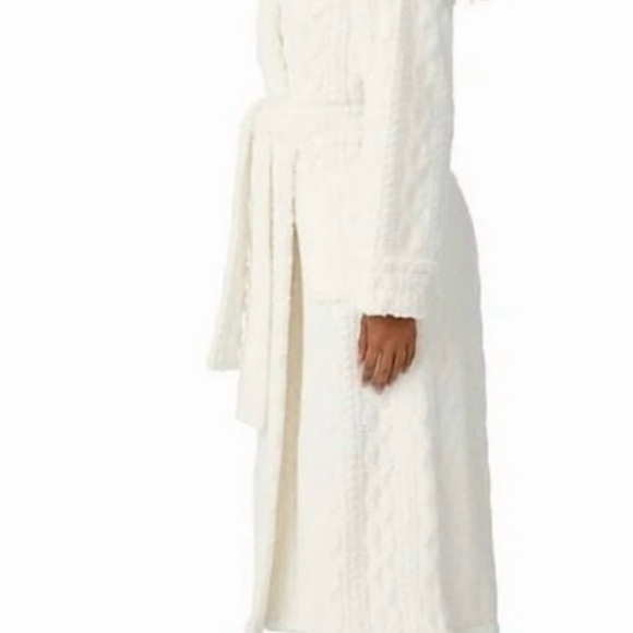 Cozy Women's Plush Long Robe - White - Picture 2 of 5
